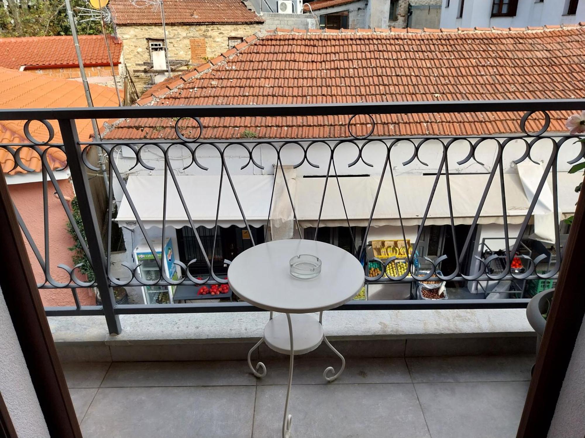Marousos Central Guesthouse Портариа Екстериор снимка