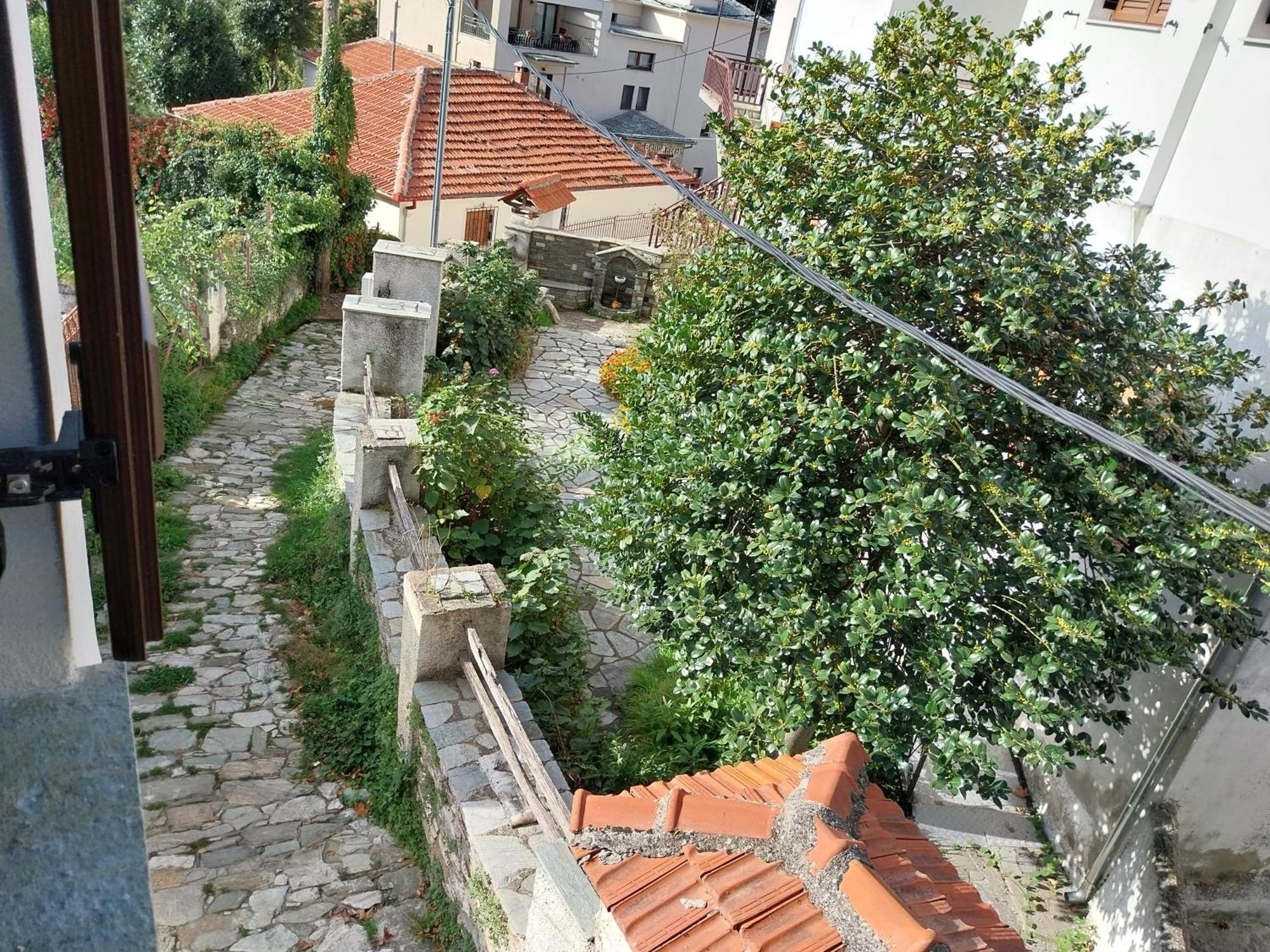 Marousos Central Guesthouse Портариа Екстериор снимка