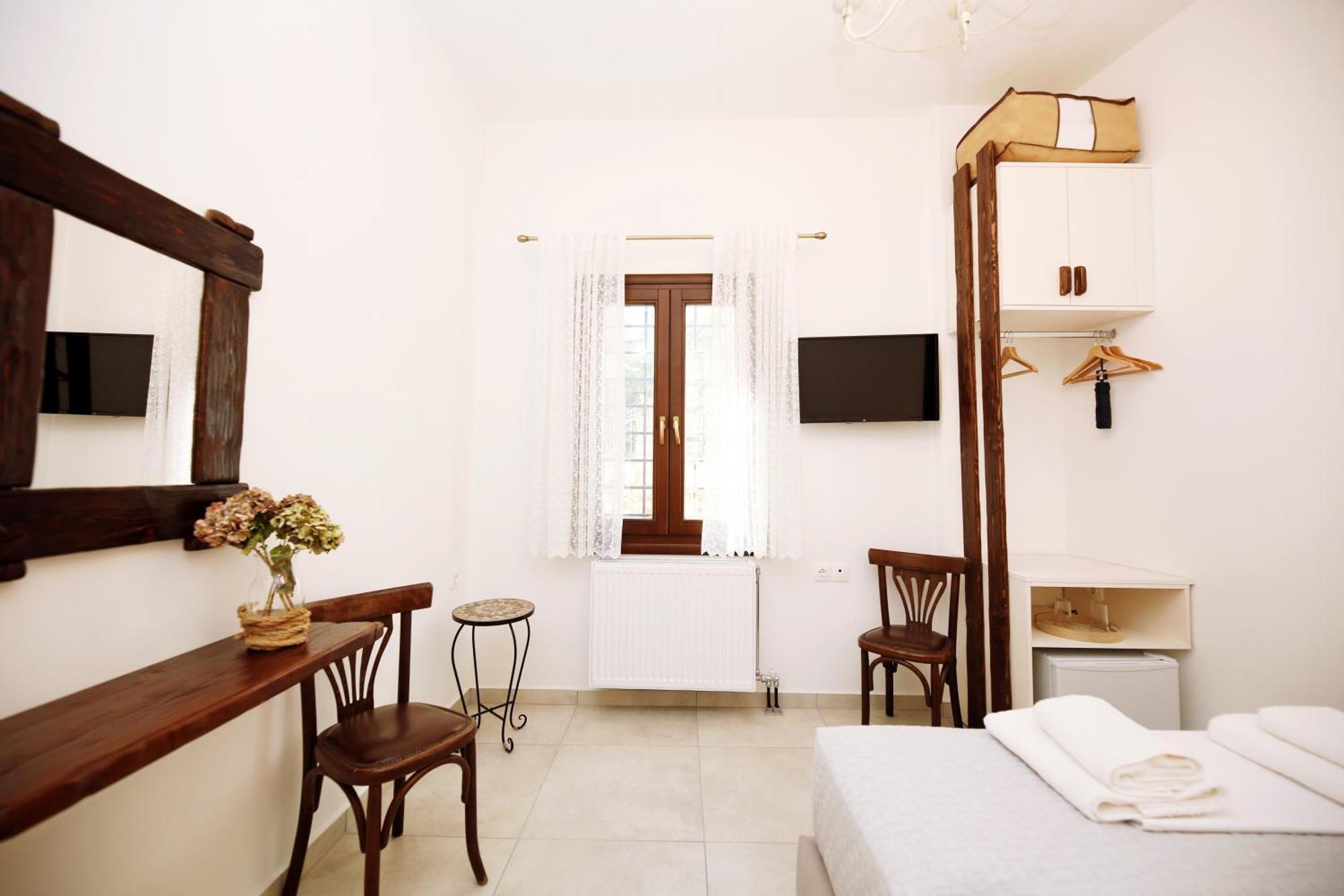 Marousos Central Guesthouse Портариа Екстериор снимка